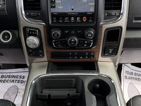 Used 2017 RAM 1500 Laramie w/ Convenience Group AWD/4WD image 30