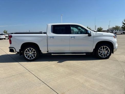 Used 2024 Chevrolet Silverado 1500 LTZ w/ LTZ Premium Package AWD/4WD image 42