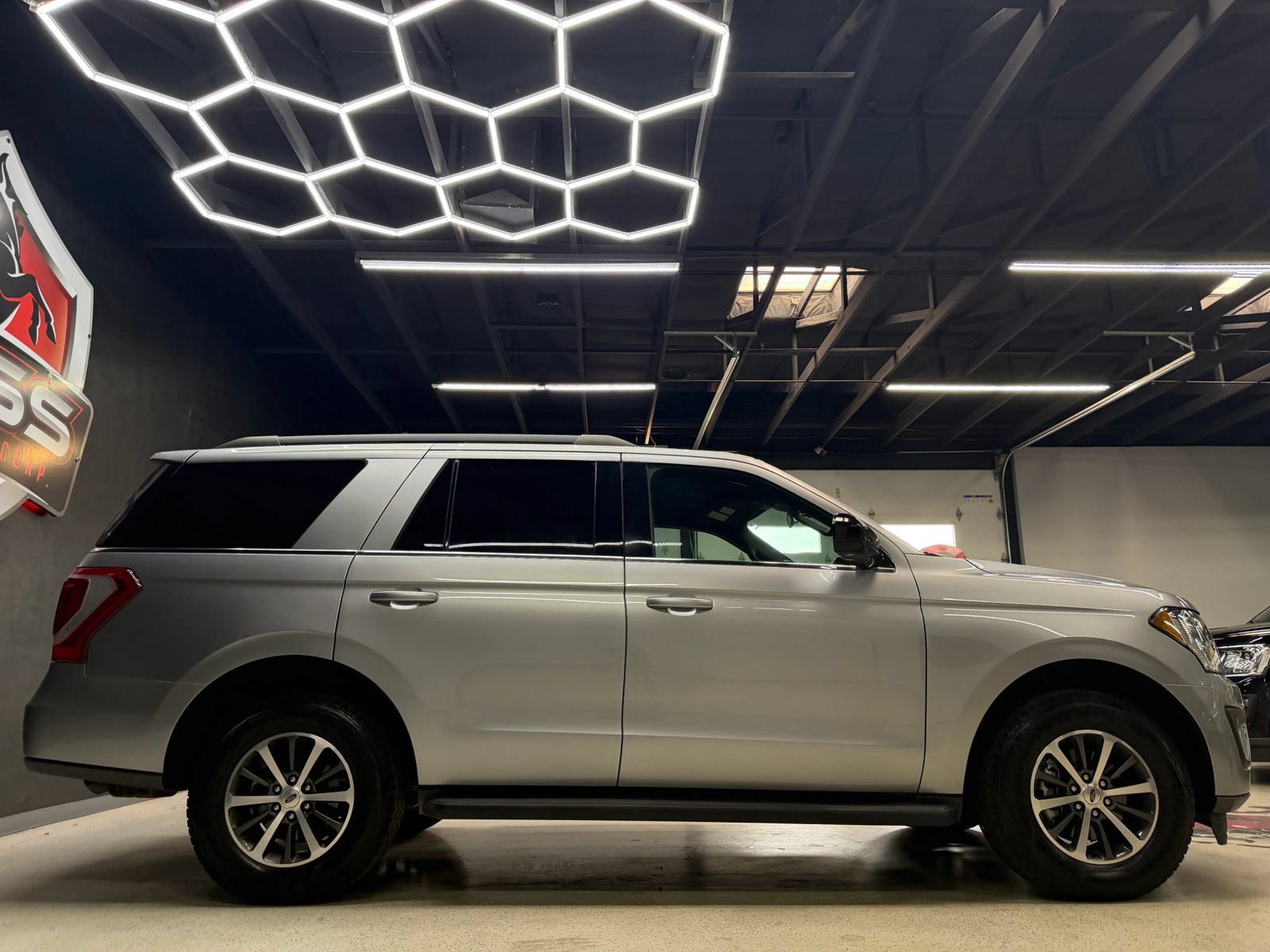 Used 2021 Ford Expedition XL AWD/4WD image 11