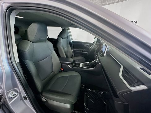 Certified 2024 Toyota RAV4 LE image 28