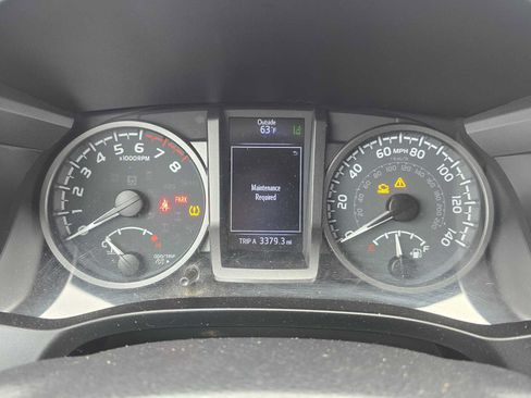 Used 2020 Toyota Tacoma TRD Sport AWD/4WD image 28