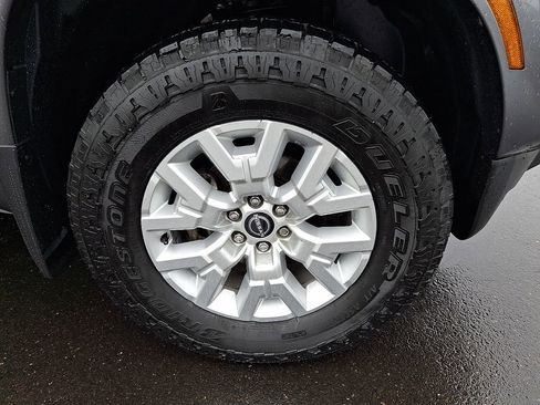 Certified 2022 Nissan Frontier SV image 9