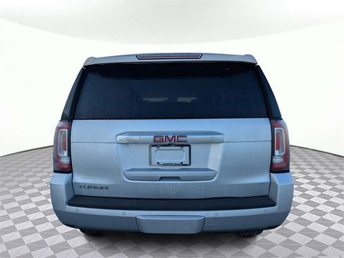 Used 2016 GMC Yukon SLE w/ Convenience Package image 4