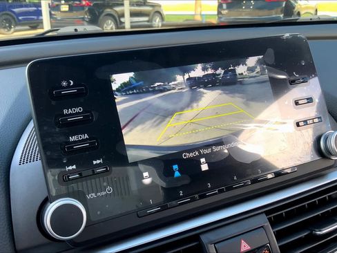 Used 2020 Honda Accord LX image 27
