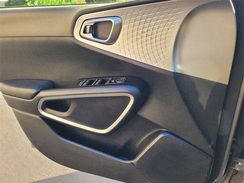 Used 2024 Kia Soul LX w/ Option Group 015 image 12