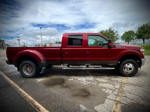 Used 2015 Ford F350 Lariat w/ Lariat Interior Package AWD/4WD image 6
