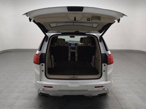Used 2018 GMC Acadia Denali w/ Technology Package FWD image 29
