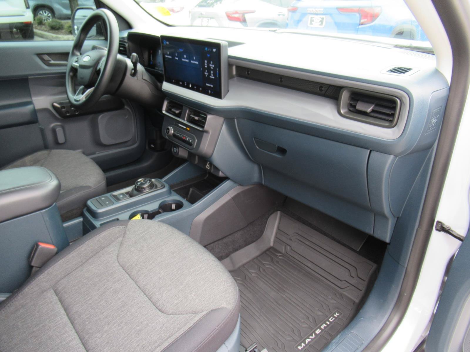 Used 2025 Ford Maverick XLT w/ Black Appearance Package AWD/4WD image 10