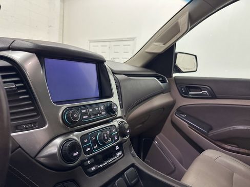 Used 2020 Chevrolet Tahoe LT image 36