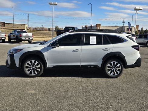Used 2025 Subaru Outback Limited image 42
