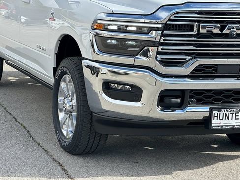 New 2026 RAM 3500 Laramie AWD/4WD image 11