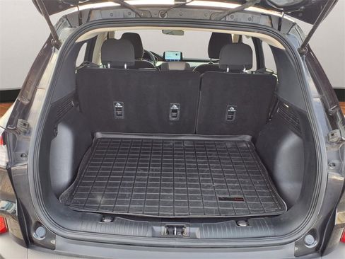 Used 2020 Ford Escape SE Sport image 24