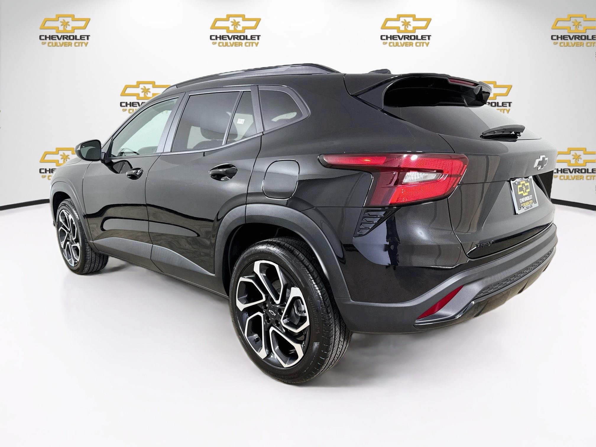 Used 2024 Chevrolet Trax RS w/ Driver Confidence Package FWD image 6