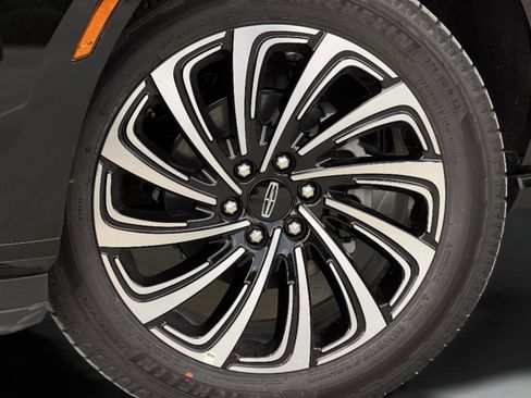 New 2026 Lincoln Navigator L Black Label AWD/4WD image 29