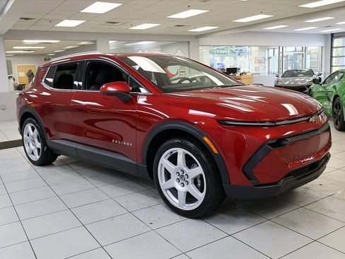 New 2026 Chevrolet Equinox EV LT w/ LPO, Blackout Package image 7