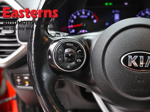 Used 2020 Kia Soul EX FWD image 14