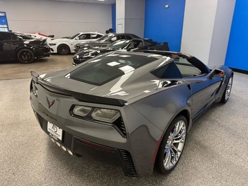 Used 2015 Chevrolet Corvette Z06 w/ 2LZ Preferred Equipment Group RWD image 10