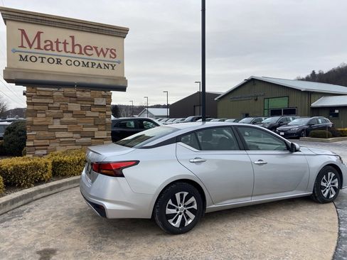 Used 2023 Nissan Altima 2.5 S image 5