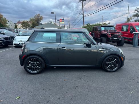 Used 2011 MINI Cooper S image 9