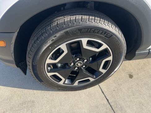 Used 2023 Ford Bronco Sport Outer Banks w/ Tech Package image 2