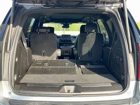 Used 2024 Chevrolet Tahoe High Country w/ Advanced Technology Package AWD/4WD image 27
