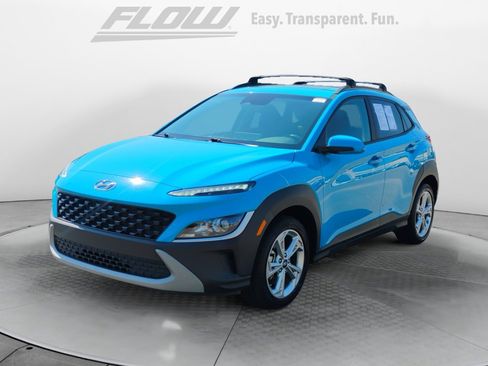 Used 2022 Hyundai Kona SEL w/ Convenience Package image 3