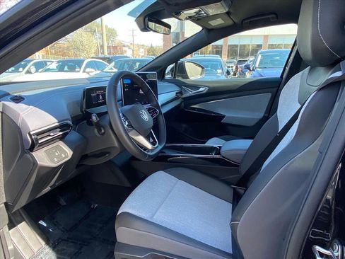 Certified 2025 Volkswagen ID.4 Pro image 11