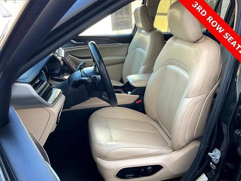 Certified 2021 Jeep Grand Cherokee L Limited image 24