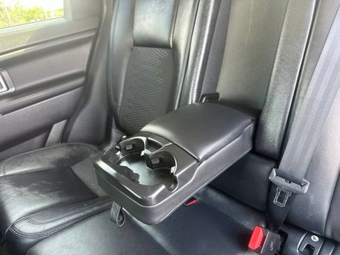 Used 2016 Land Rover Discovery Sport SE AWD/4WD image 21