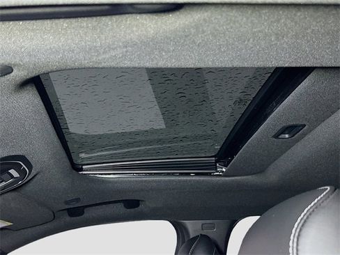 New 2025 Jeep Grand Cherokee Altitude image 25