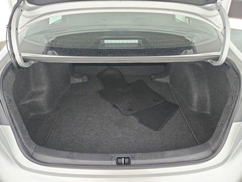 Used 2025 Toyota Corolla LE FWD image 29