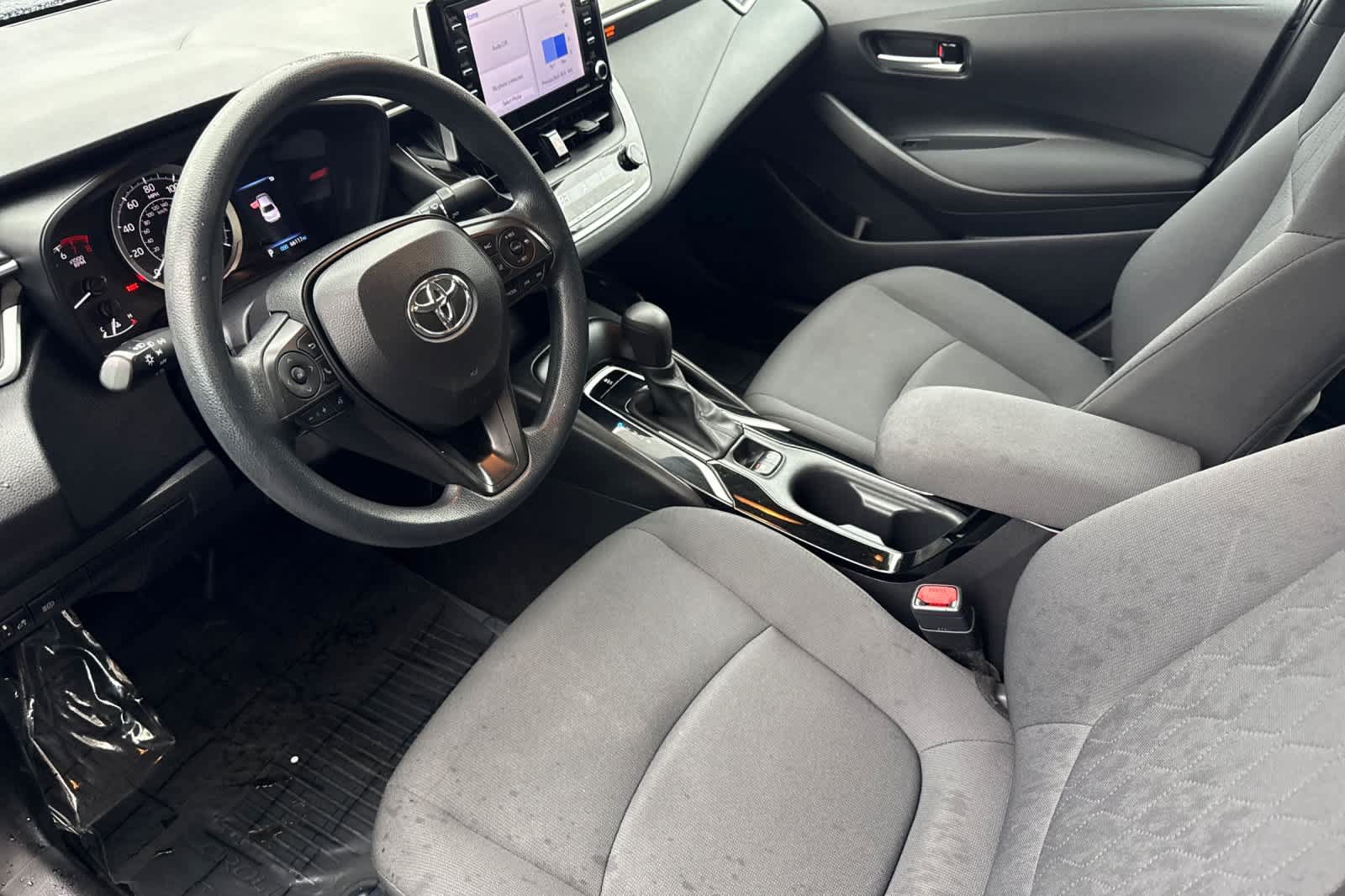 Used 2021 Toyota Corolla LE FWD image 11