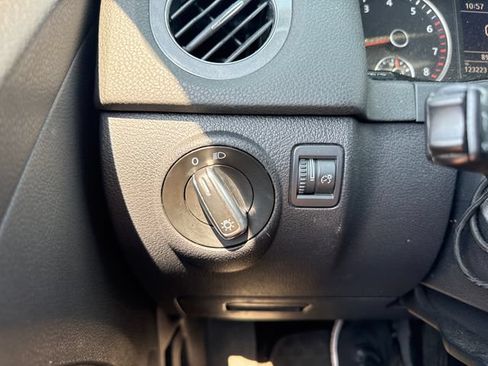 Used 2013 Volkswagen Tiguan S AWD/4WD image 28