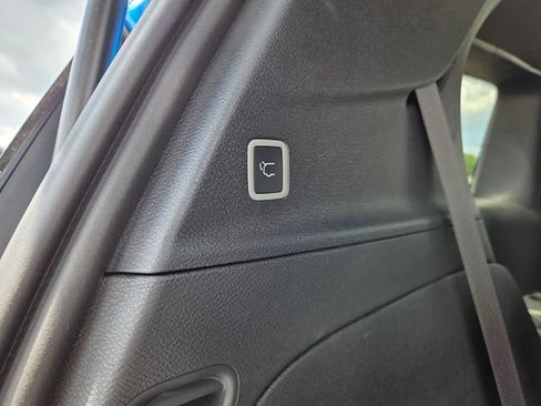 Used 2026 Chrysler Pacifica Select FWD image 16