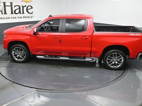 New 2026 Chevrolet Silverado 1500 LT w/ Leather Package AWD/4WD image 21