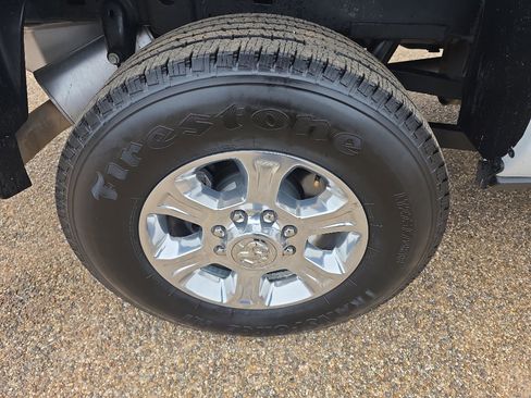 Used 2024 RAM 2500 Big Horn w/ Bed Utility Group image 10