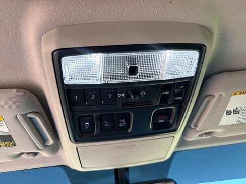 Used 2017 Toyota 4Runner Limited image 17