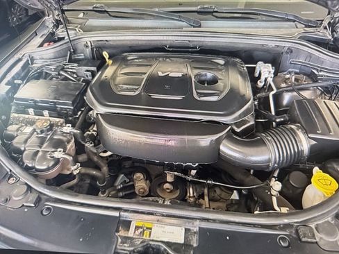 Used 2018 Jeep Grand Cherokee Overland w/ Jeep Active Safety Group image 7