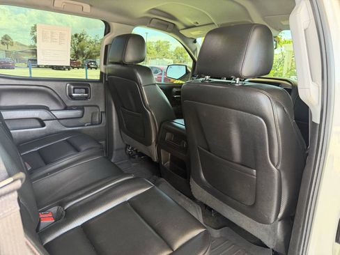 Used 2014 GMC Sierra 1500 SLT w/ All-Terrain Package AWD/4WD image 16