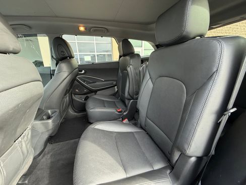 Used 2019 Hyundai Santa Fe XL image 17