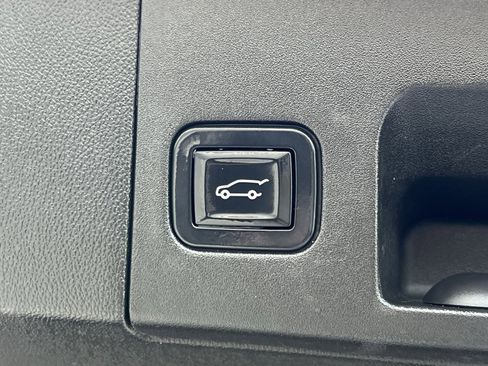 Used 2017 Cadillac XT5 Luxury w/ LPO, Wheel Lock Package image 25