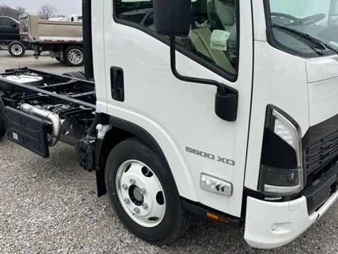 New 2025 Chevrolet Low Cab Forward 5500 XD RWD image 4
