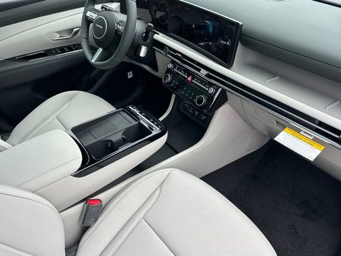New 2026 Hyundai Tucson Limited image 13