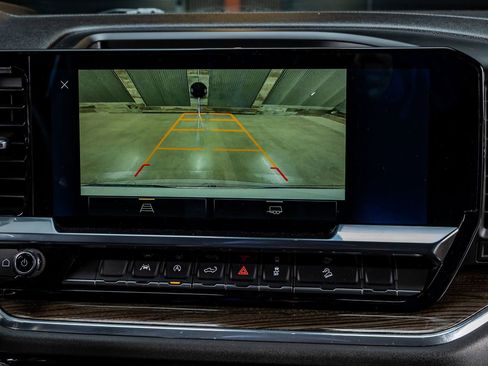 Used 2023 Chevrolet Silverado 1500 LT w/ Z71 Off-Road Package image 25