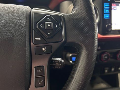 Used 2019 Toyota Tacoma TRD Sport RWD image 11