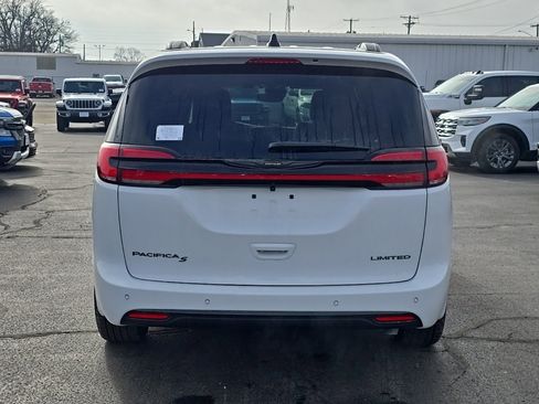 New 2026 Chrysler Pacifica Limited w/ S Appearance Package image 72