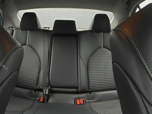 Used 2019 Toyota Camry SE FWD image 10