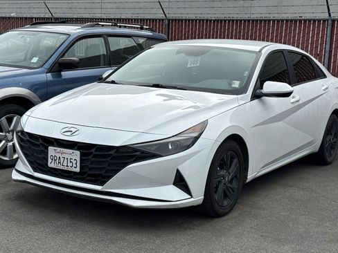 Used 2021 Hyundai Elantra SEL FWD image 7