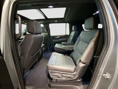 Certified 2025 GMC Yukon XL AT4 w/ AT4 Premium Package AWD/4WD image 22