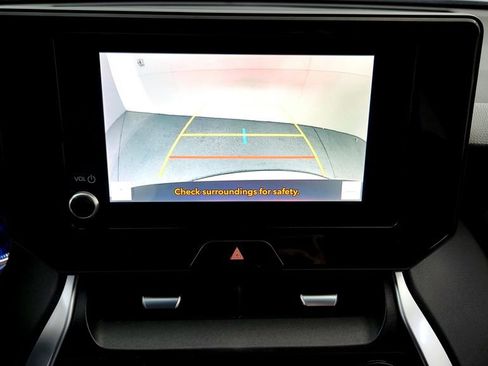 Certified 2023 Toyota Venza LE AWD/4WD image 31